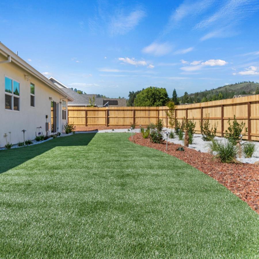 Newly Built Murphys Modern Retreat Exterior photo